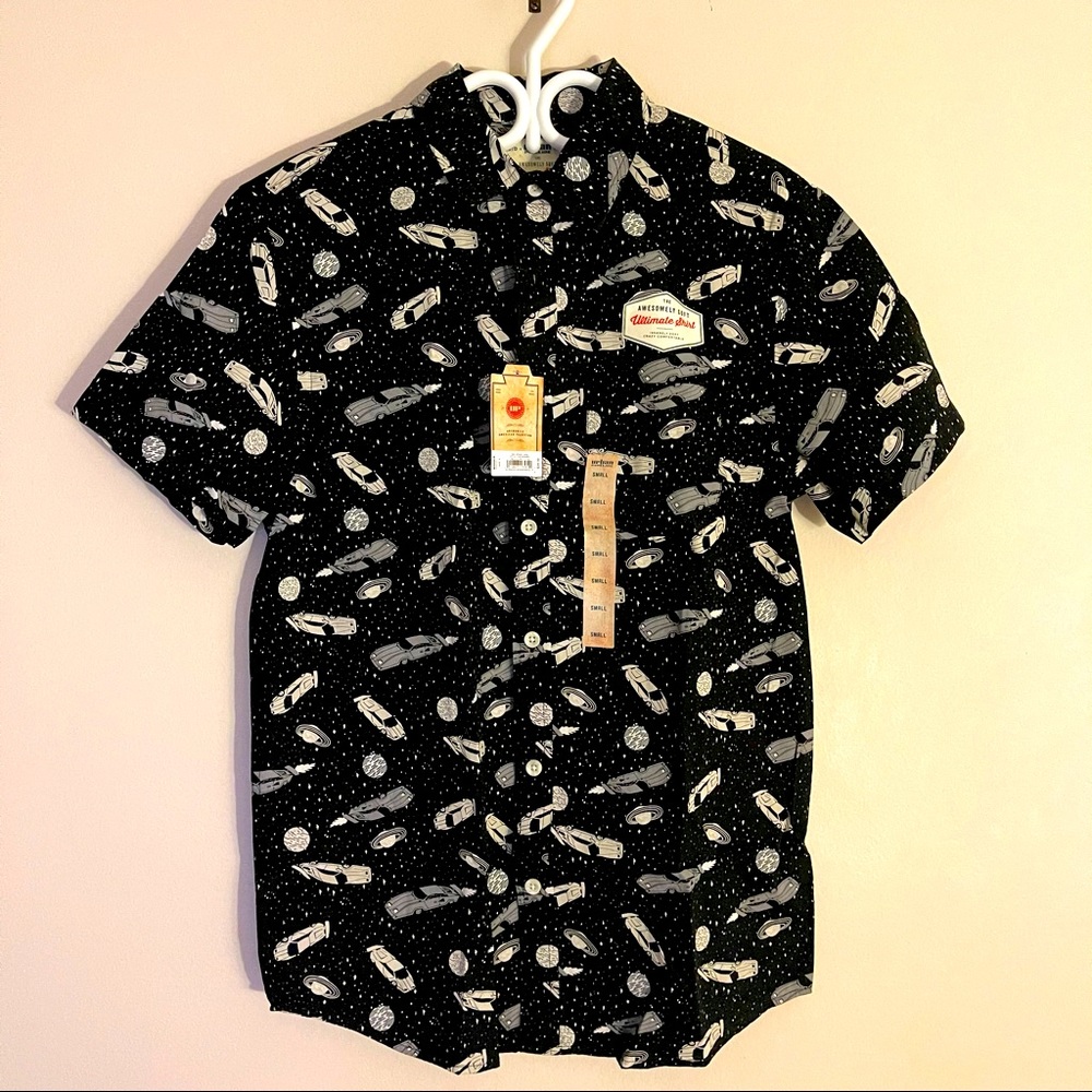 Men's Short-Sleeve Button-Down Shirt